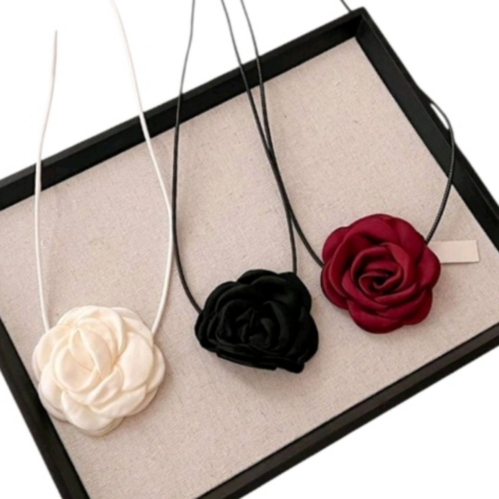 3D Rose Flower Choker Necklaces 3pc Set - Picture 7 of 7